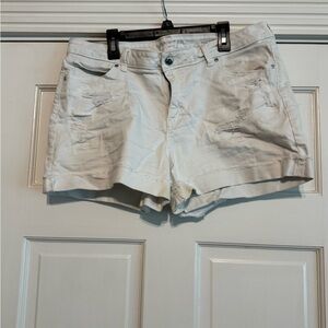 Jennifer Lopez White Jean Shorts High-Waisted